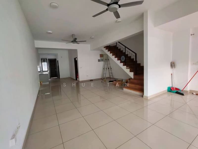 2-storey Terraced House for Rent in Bukit Raja (Selangor) - Shue Tan - Living Room - PropertyGuru.com.my