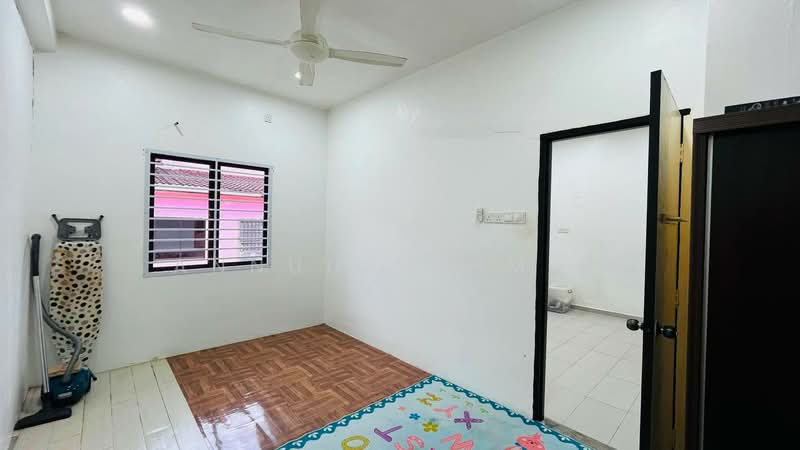 Rumah Teres 2-Tingkat untuk Disewa di Taman Desa Tebrau (Tebrau) - Annuur Ahmad - PropertyGuru.com.my