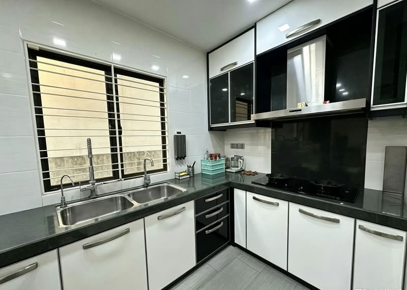 Semi-Detached House for Sale in Taman Bukit Prima (Cheras) - Jun Ming - Kitchen - PropertyGuru.com.my