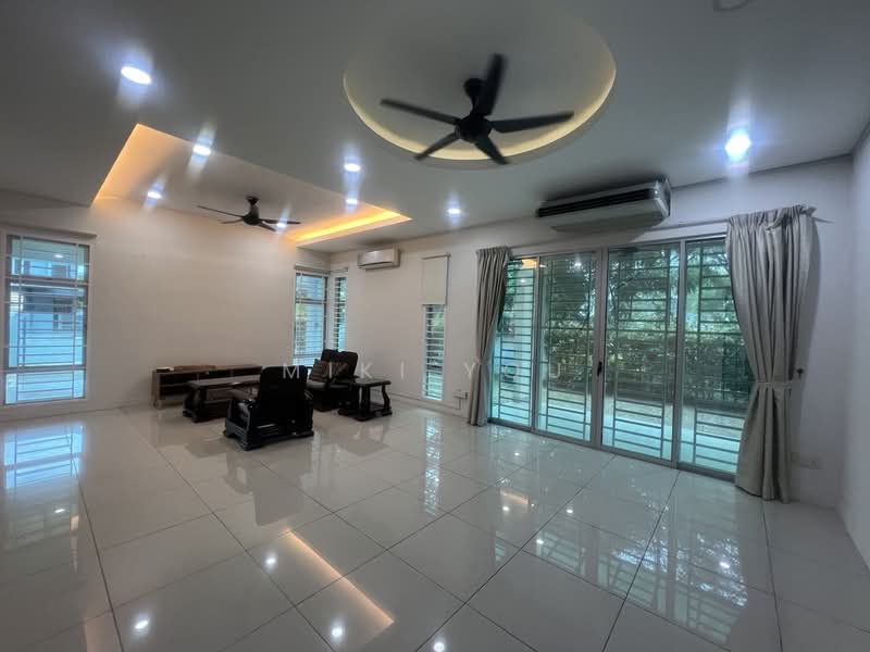 2-storey Terraced House for Sale in Bandar Rimbayu (Telok Panglima Garang) - Miki You - Living Room - PropertyGuru.com.my