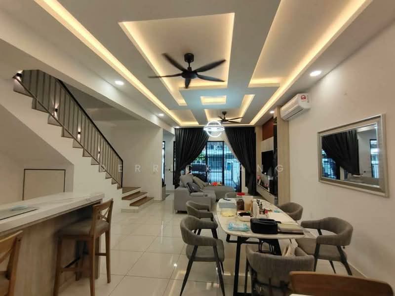 Rumah Teres 2-Tingkat untuk Dijual di Elmina (Shah Alam) - Derrick Ang - Living Room - PropertyGuru.com.my