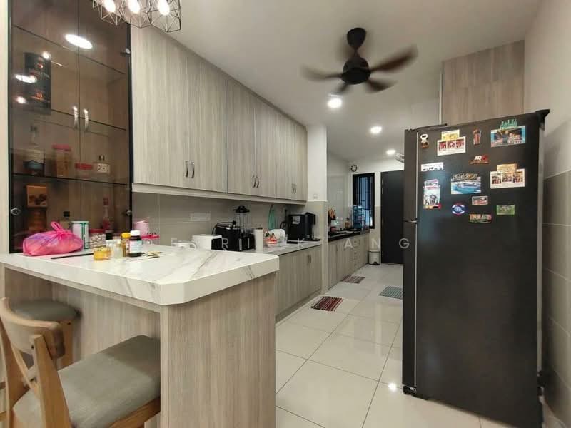 Rumah Teres 2-Tingkat untuk Dijual di Elmina (Shah Alam) - Derrick Ang - Kitchen - PropertyGuru.com.my