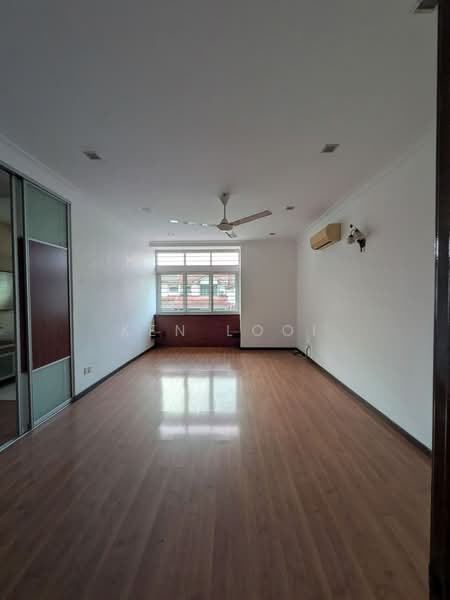 2.5-storey Terraced House for Sale in Segambut (Kuala Lumpur) - Ken Looi - Living Room - PropertyGuru.com.my