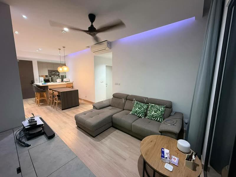 Kediaman Servis untuk Dijual di Akasa - Eve Tay - Living Room - PropertyGuru.com.my