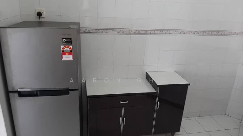 Pangsapuri untuk Disewa di Desa Universiti - Aaron Gho - Kitchen - PropertyGuru.com.my