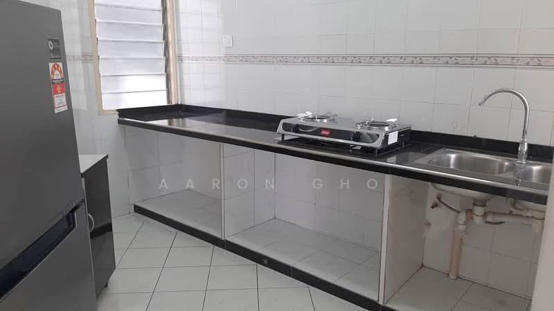 Pangsapuri untuk Disewa di Desa Universiti - Aaron Gho - Kitchen - PropertyGuru.com.my