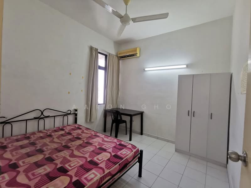 Pangsapuri untuk Disewa di Desa Universiti - Aaron Gho - Bedroom - PropertyGuru.com.my