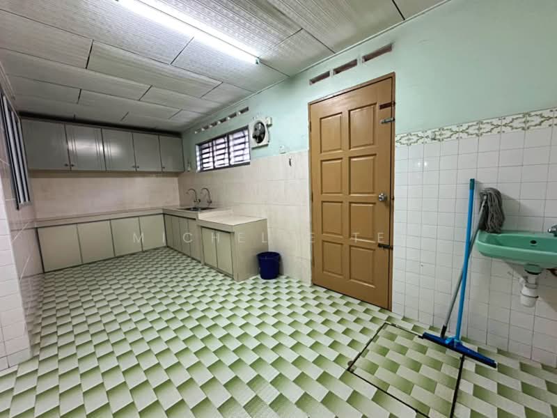 1-storey Terraced House for Sale in Taman Sentosa (Klang) - Michelle Tee - Kitchen - PropertyGuru.com.my