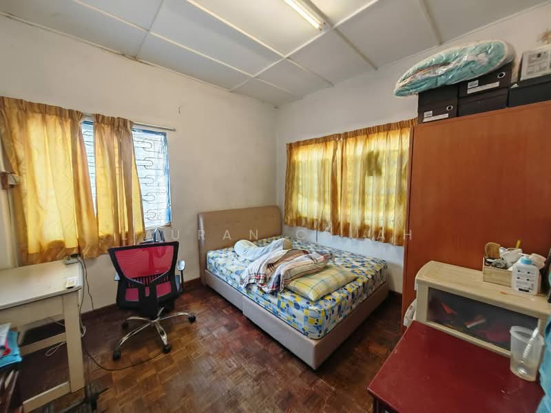 Rumah Teres 2 Tingkat untuk Dijual di SS2 (Petaling Jaya) - Lauran Chuah - Bedroom - PropertyGuru.com.my