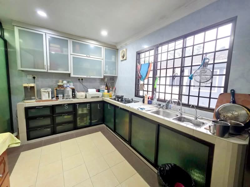 Rumah Teres 1-Tingkat untuk Dijual di Taman Johor Jaya (Johor Bahru) - Stella - Kitchen - PropertyGuru.com.my