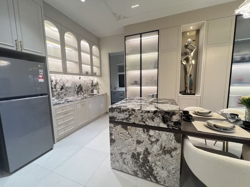 Kondominium untuk Dijual di Radium Arena (Urban Residences) Old Klang Road - Berry Choong - Kitchen - PropertyGuru.com.my