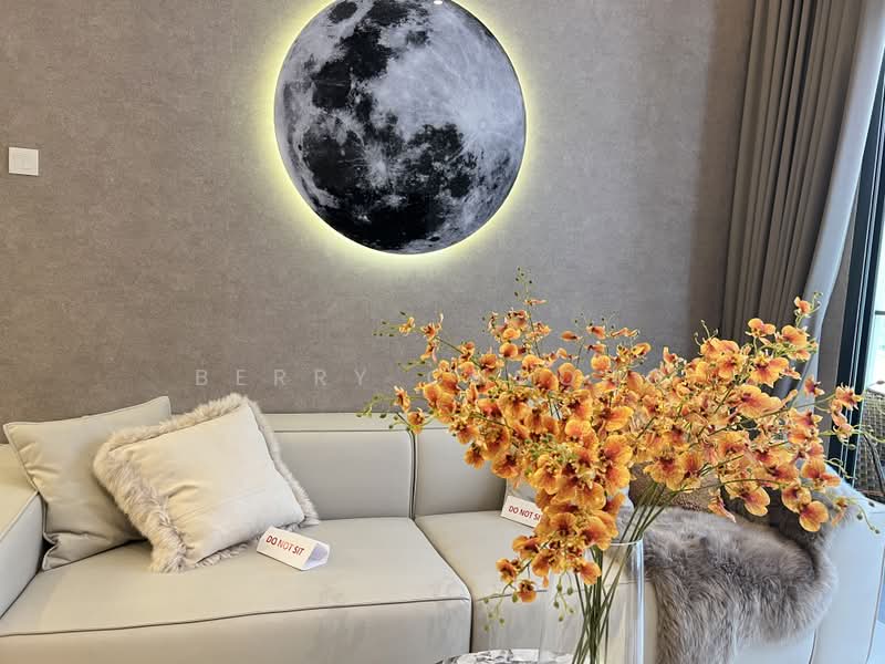 Kondominium untuk Dijual di Radium Arena (Urban Residences) Old Klang Road - Berry Choong - Living Room - PropertyGuru.com.my