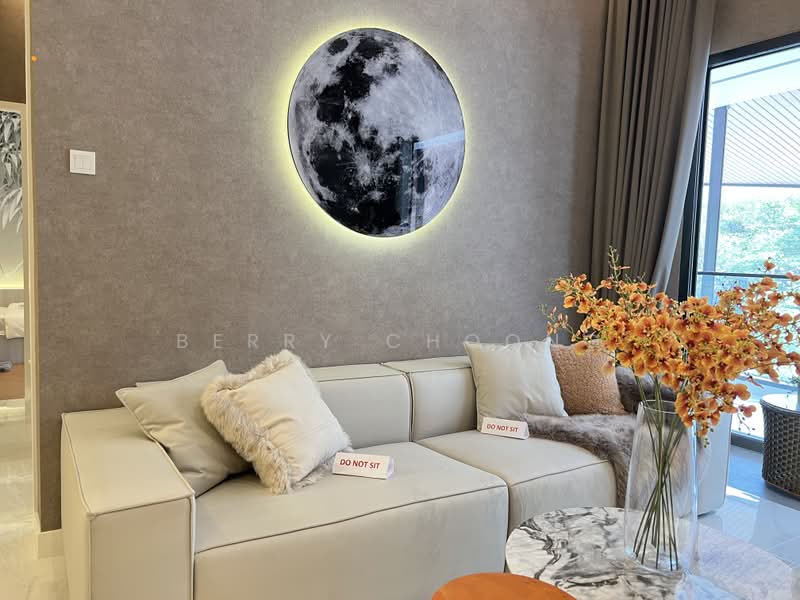 Kondominium untuk Dijual di Radium Arena (Urban Residences) Old Klang Road - Berry Choong - Living Room - PropertyGuru.com.my