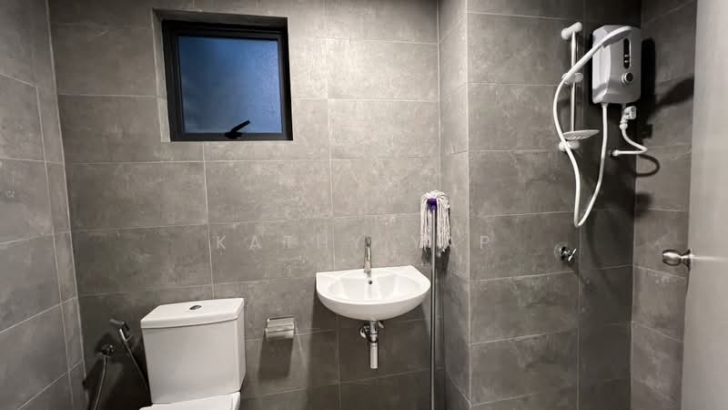 Kondominium untuk Disewa di LSH33 - Kathy Yap - Bathroom - PropertyGuru.com.my