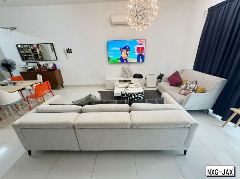 Rumah Teres 2-Tingkat untuk Dijual di Bukit Raja (Selangor) - Reilynn Tue - Living Room - PropertyGuru.com.my