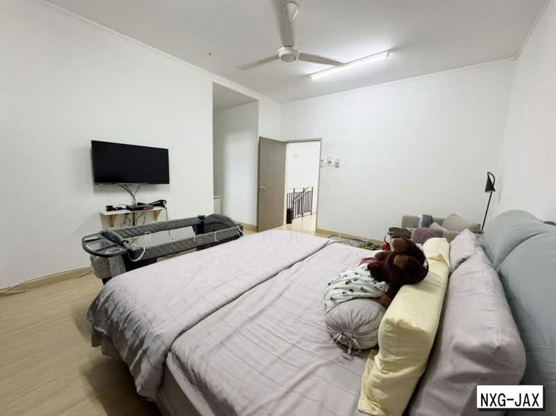 Rumah Teres 2-Tingkat untuk Dijual di Bukit Raja (Selangor) - Reilynn Tue - Bedroom - PropertyGuru.com.my