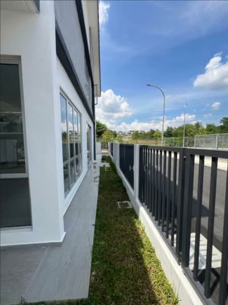 Rumah Teres 2-Tingkat untuk Dijual di Amverton Hills (Sungai Buloh) - Chee Hin - Exterior - PropertyGuru.com.my