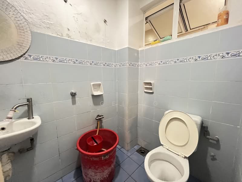 Rumah Teres 2 Tingkat untuk Dijual di Bandar Mahkota Cheras (Cheras) - Angel Ng - Bathroom - PropertyGuru.com.my