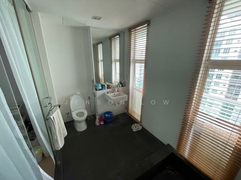 Kondominium untuk Dijual di USJ One Avenue Condo - Jenson Low - Bathroom - PropertyGuru.com.my