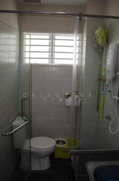 Rumah Teres 2-Tingkat untuk Dijual di Taman Pelangi Semenyih 2 (Semenyih) - Celestine Ting - Bathroom - PropertyGuru.com.my
