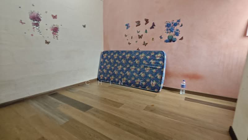 Rumah Flat untuk Dijual di Rumah Pangsa Batu Berendam - CHIN FN - Bedroom - PropertyGuru.com.my