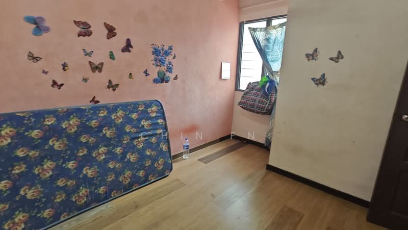 Rumah Flat untuk Dijual di Rumah Pangsa Batu Berendam - CHIN FN - Bedroom - PropertyGuru.com.my