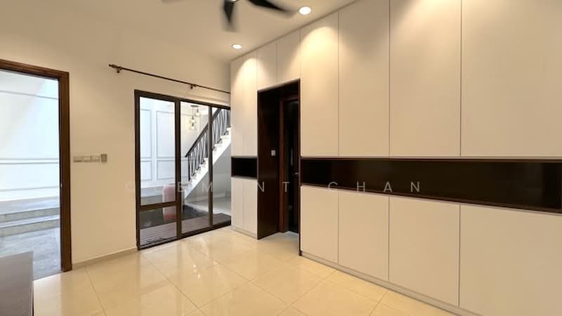 Rumah Teres 2-Tingkat untuk Dijual di Bukit Rahman Putra (Sungai Buloh) - Clement Chan - PropertyGuru.com.my