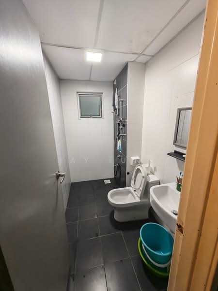 Service Residence for Rent at D'Tasek Residences (Tasek Impian) - Ray Tung - Bathroom - PropertyGuru.com.my