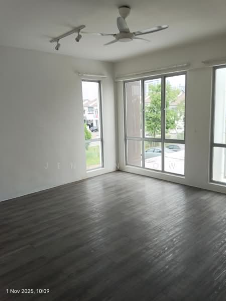 Rumah Teres 2-Tingkat untuk Dijual di Dengkil (Selangor) - Jenson Low - Living Room - PropertyGuru.com.my
