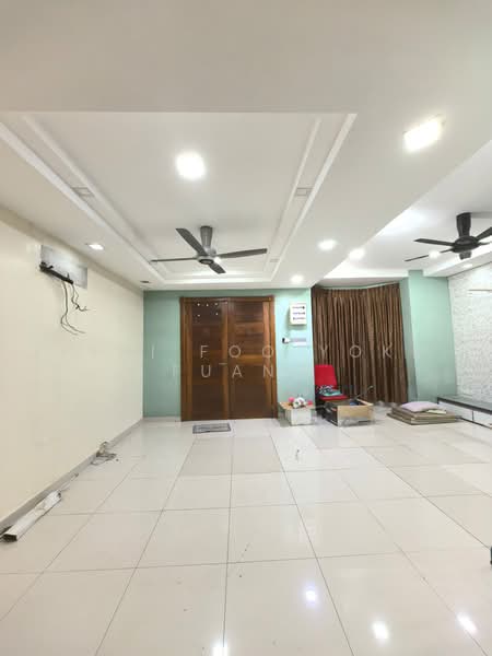 2.5-storey Terraced House for Sale in Klang (Selangor) - Veni Foo Yoke Fuang - Living Room - PropertyGuru.com.my