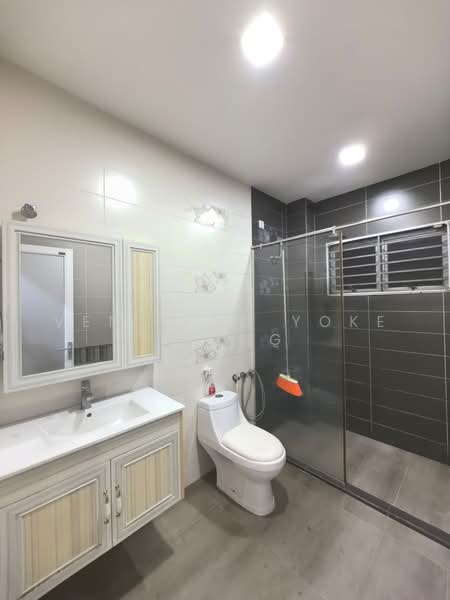 2.5-storey Terraced House for Sale in Klang (Selangor) - Veni Foo Yoke Fuang - Bathroom - PropertyGuru.com.my