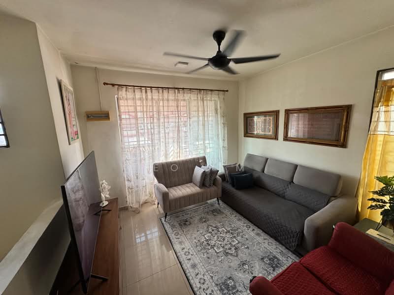 Townhouse for Sale in Balakong (Selangor) - Leo Lim - Living Room - PropertyGuru.com.my