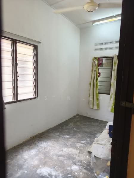 1-storey Terraced House for Sale in Taman Bukit Sentosa (Seremban) - Justin Lew - Interior - PropertyGuru.com.my