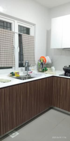 Kediaman Servis untuk Dijual di Seasons Amara Larkin - Katherine Leow - Kitchen - PropertyGuru.com.my