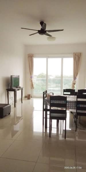 Kediaman Servis untuk Dijual di Seasons Amara Larkin - Katherine Leow - Living Room - PropertyGuru.com.my
