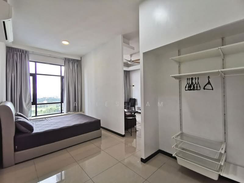 Kediaman Servis untuk Dijual di Molek Regency - Aries Lam - PropertyGuru.com.my