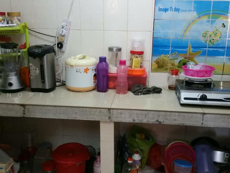 Rumah Flat untuk Dijual di Kelumpuk Bambu - Norfazilah Binti Mohd Saad - Kitchen - PropertyGuru.com.my