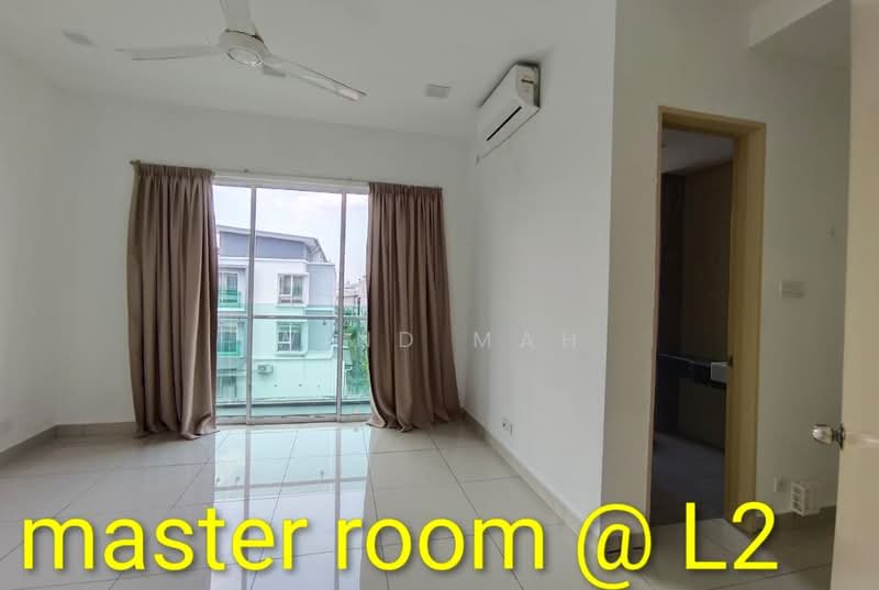 3-storey Terraced House for Rent in Subang Jaya (Selangor) - Wind Mah - Master Bedroom - PropertyGuru.com.my