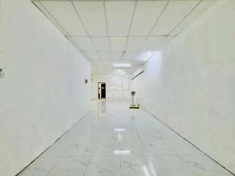 Shop for Rent in Bandar Seri Putra (Bangi) - Soon Sheng Law - Interior - PropertyGuru.com.my