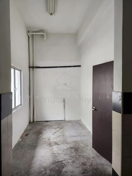 Shop for Rent in Bandar Seri Putra (Bangi) - Soon Sheng Law - Interior - PropertyGuru.com.my