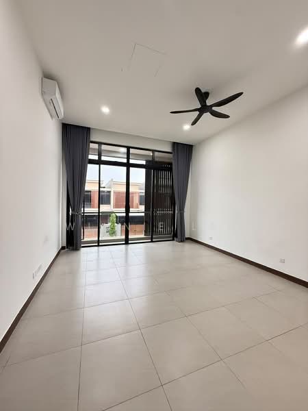 2-storey Terraced House for Sale in Puteri Harbour (Iskandar Puteri (Nusajaya)) - Winnie Lau - Living Room - PropertyGuru.com.my