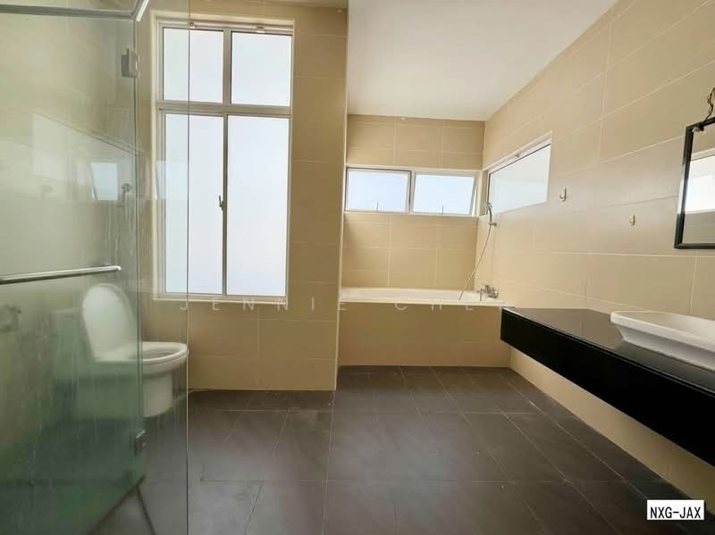 Rumah Berkembar untuk Dijual di Setia Eco Park (Setia Alam) - Jennie Chew - Bathroom - PropertyGuru.com.my