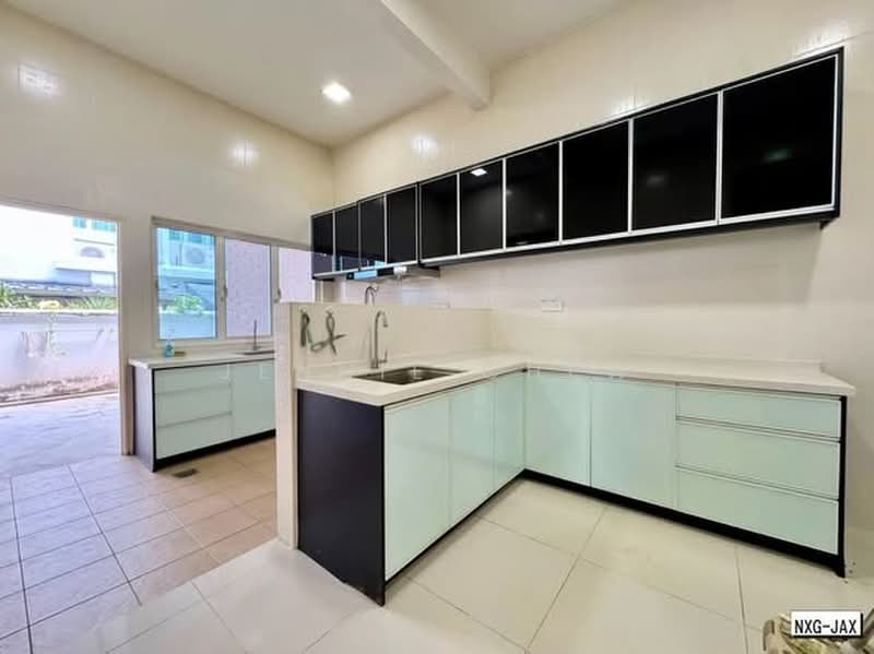 Rumah Berkembar untuk Dijual di Setia Eco Park (Setia Alam) - Jennie Chew - Kitchen - PropertyGuru.com.my