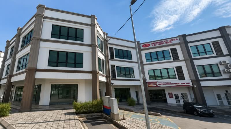 Kedai untuk Disewa di Alam Damai (Cheras) - Sam Tan - Exterior - PropertyGuru.com.my