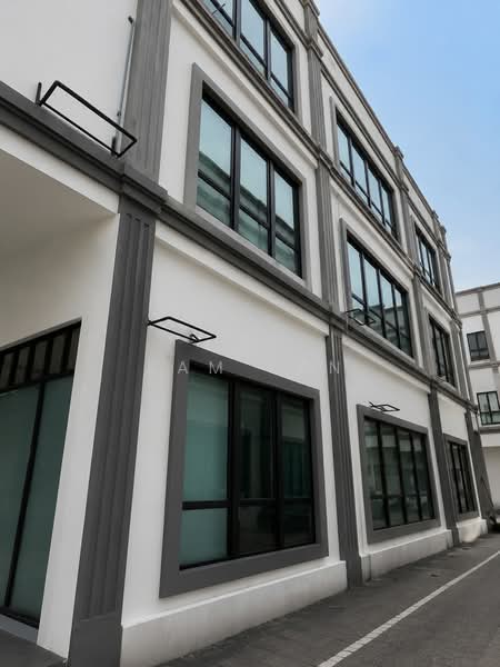 Kedai untuk Disewa di Alam Damai (Cheras) - Sam Tan - Exterior - PropertyGuru.com.my