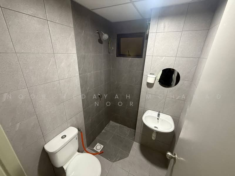 Service Residence for Sale at Flora Residency - Noor Hidayah Mohamad Noor - Bathroom - PropertyGuru.com.my