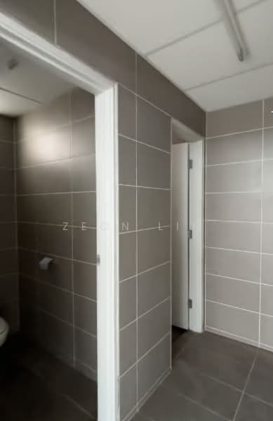 Factory for Rent in Taman Legenda Putra (Kulai) - Zeon Lim - Bathroom - PropertyGuru.com.my