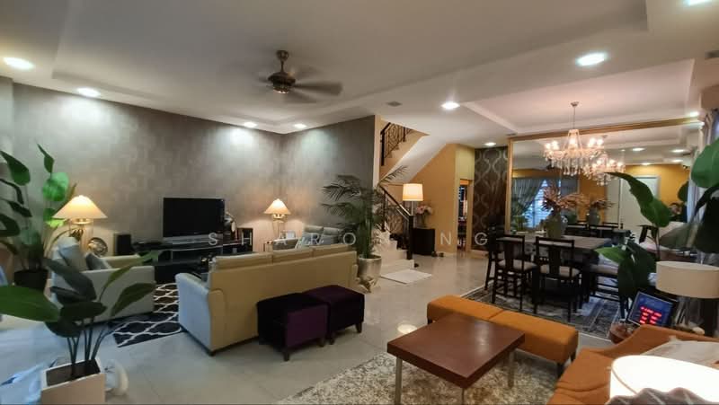 Rumah Teres 2-Tingkat untuk Dijual di Setia Tropika (Johor Bahru) - Sharon Ng - Living Room - PropertyGuru.com.my