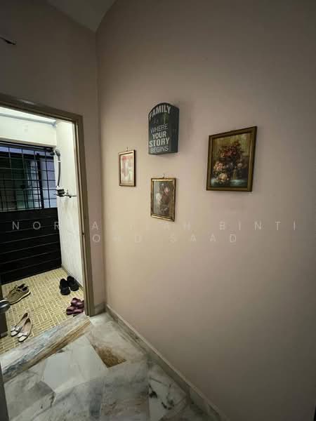 Pangsapuri untuk Dijual di Pangsapuri Lagoon Perdana - Norfazilah Binti Mohd Saad - Entrance - PropertyGuru.com.my