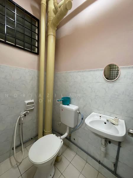 Pangsapuri untuk Dijual di Pangsapuri Lagoon Perdana - Norfazilah Binti Mohd Saad - Bathroom - PropertyGuru.com.my